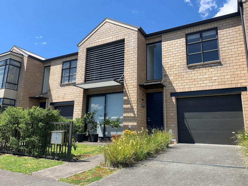 4 Ganley Terrace, Stonefields, Auckland - Carousel 1