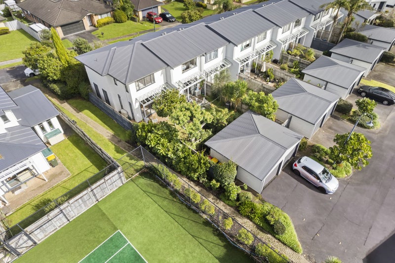 29/2 Armoy Drive, East Tamaki, Auckland - Carousel 17