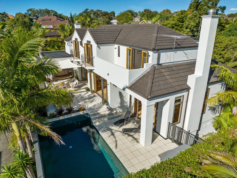 8B Wynsfield Garden, St Heliers, Auckland - Carousel 1