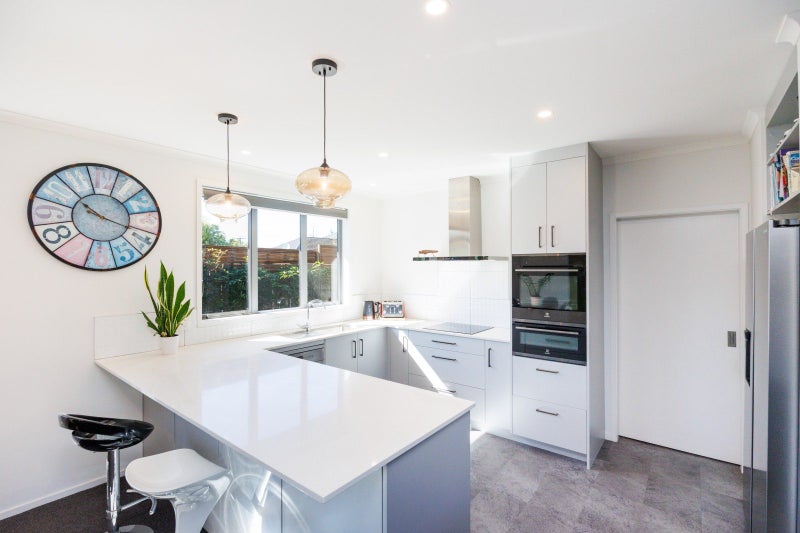 27 Poole Street, Feilding, Feilding - Carousel 1