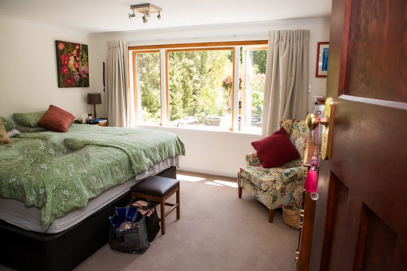17 Ranui Crescent, Khandallah, Wellington - Carousel 13