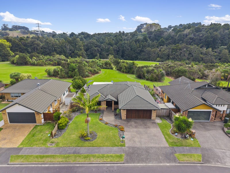 26 Norman Close, The Gardens, Auckland - Carousel 1