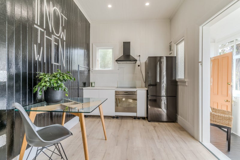 18 Hart Street, Belleknowes, Dunedin - Carousel 2