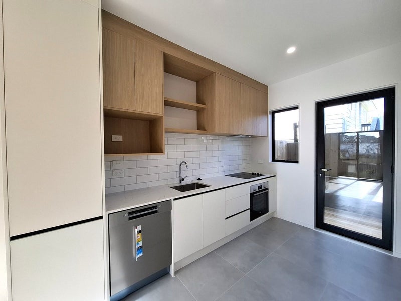 13/20 Seabrook Avenue, New Lynn, Auckland - Carousel 2