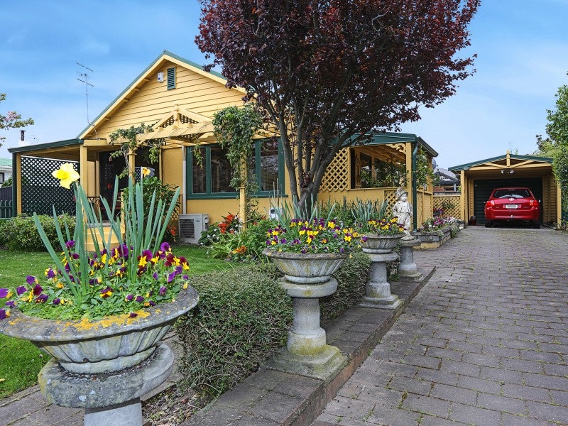15 Flanders Avenue, Onekawa, Napier - Carousel 1