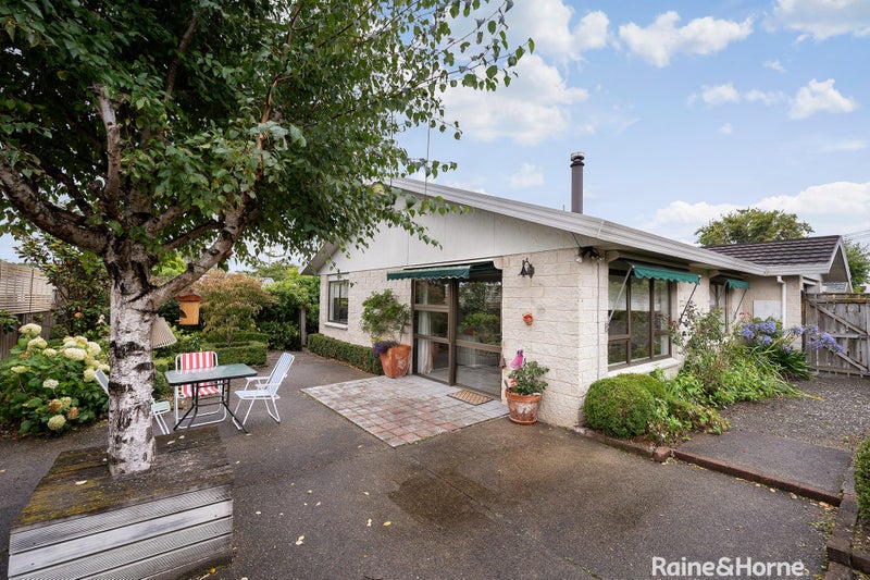 2 King Edward Street, Lansdowne, Masterton - Carousel 1