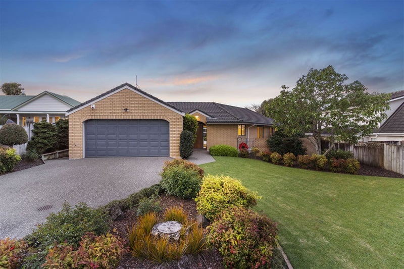 9 Widdison Place, Albany, Auckland - Carousel 1