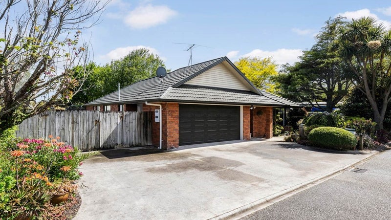 61 Victoria Avenue, Waiuku, Waiuku - Carousel 1