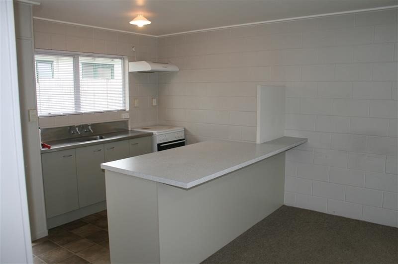 2A Tralee Place, Hillcrest, Hamilton - Carousel 1