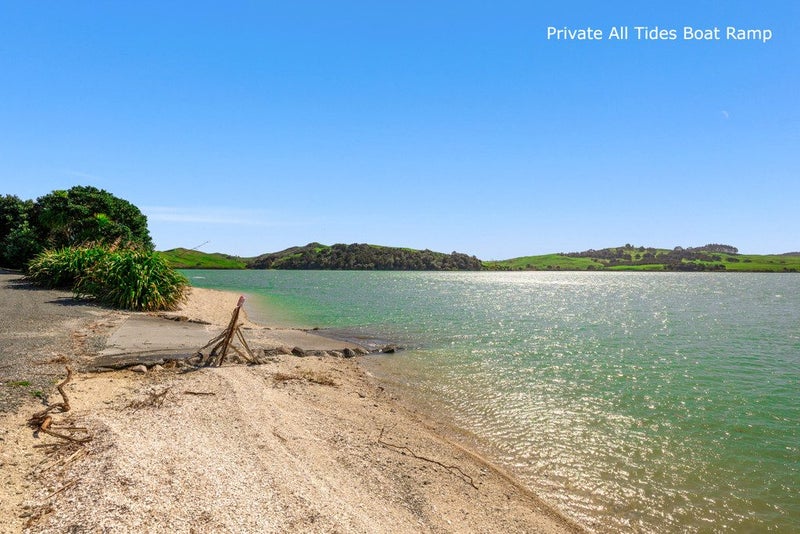 119 Manu Drive, Kaiwaka - Carousel 26