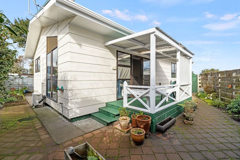 5A Nichol Place, Whanganui East, Whanganui - Carousel 2