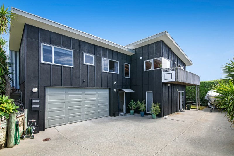 11 Athol Place, Algies Bay, Warkworth - Carousel 1