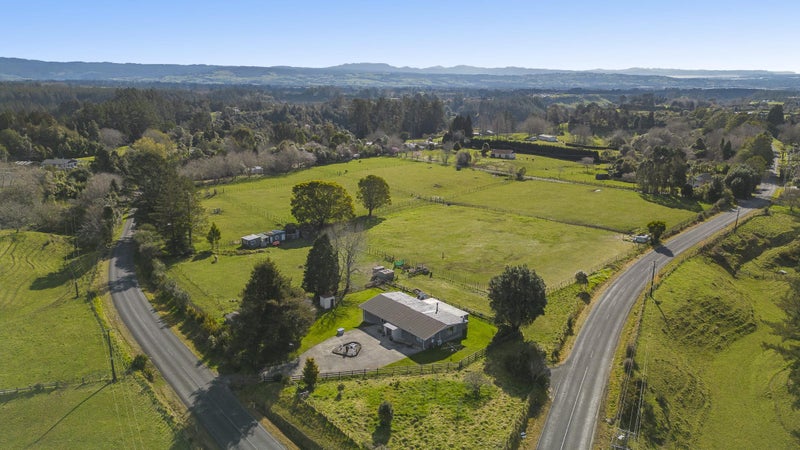 333 Glue Pot Road, Tauranga - Carousel 1