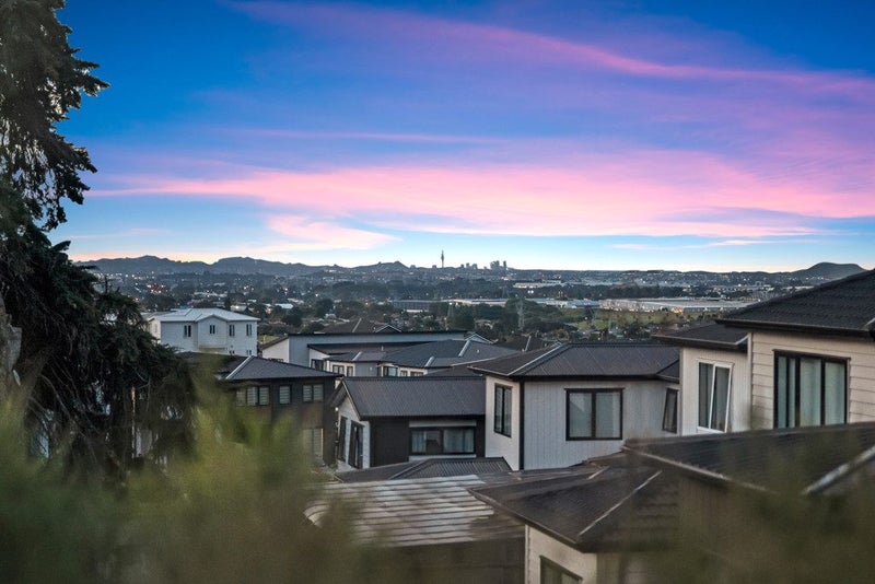 14 Piki Street, Flat Bush, Auckland - Carousel 50