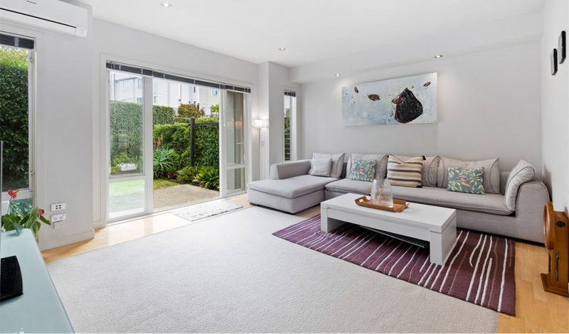 39/140 Gills Road, Albany Heights, Auckland - Carousel 2