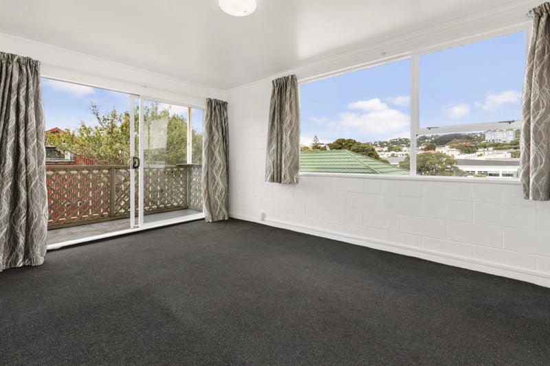 5/26 Normanby Street, Newtown, Wellington - Carousel 1