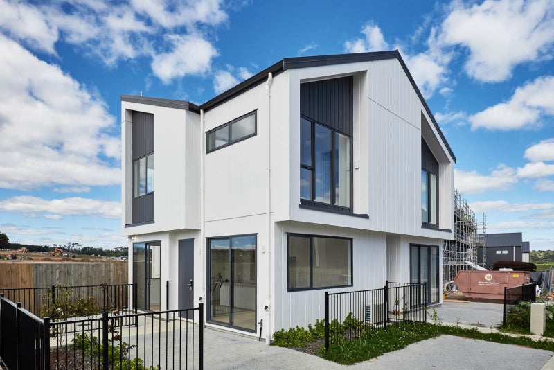 40 Tahetoka Street, Westgate, Auckland - Carousel 1