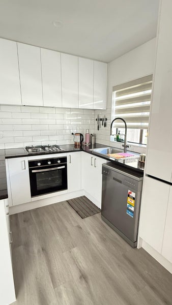 45 Black Beech Crescent, Takanini, Auckland - Carousel 2