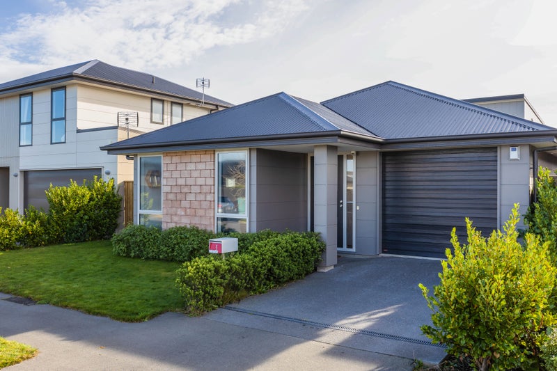 3 George West Square, Wigram, Christchurch - Carousel 10