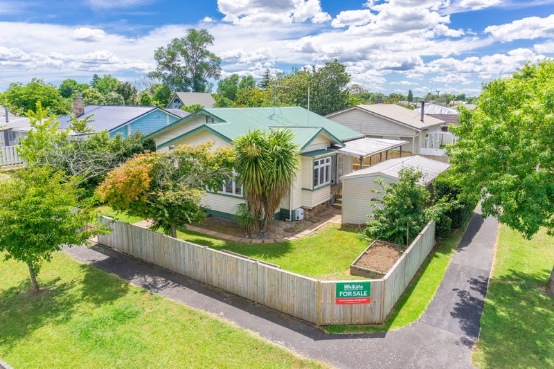 17 Bettina Road, Fairfield, Hamilton - Carousel 1