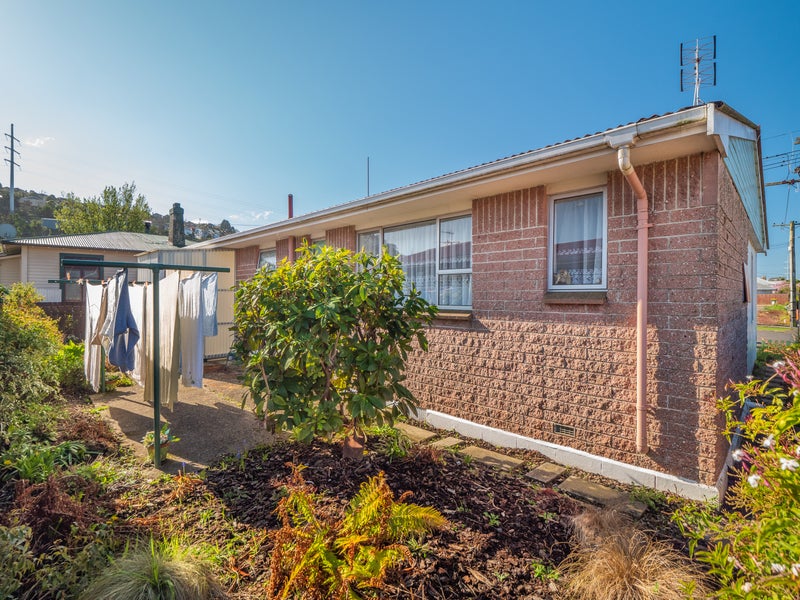 11C Baker Street, Caversham, Dunedin - Carousel 22