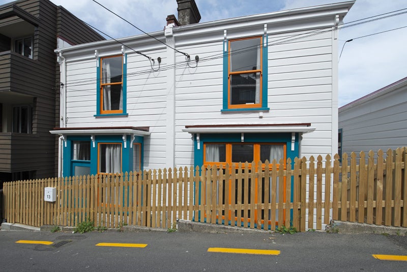 15 Hanson Street, Mount Cook, Wellington - Carousel 1