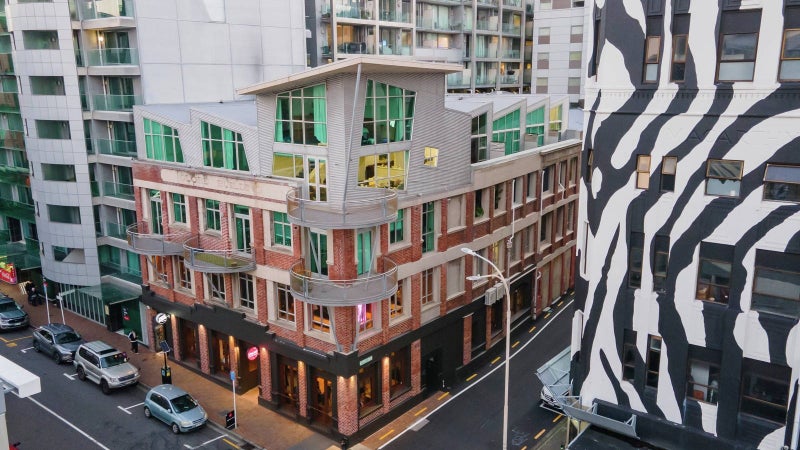 1/3 Holland Street, Te Aro, Wellington - Carousel 1