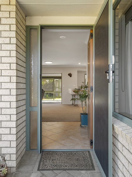 3 Peregrine Place, Welcome Bay, Tauranga - Carousel 2