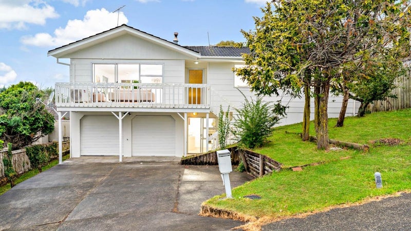 1/18 Theban Place, Tōtara Vale, Auckland - Carousel 1