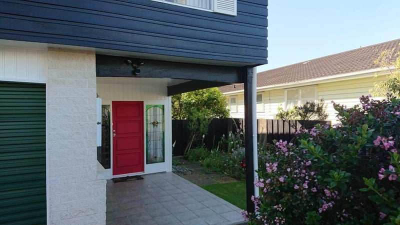 8 Lauderdale Road, Papakowhai, Porirua - Carousel 13