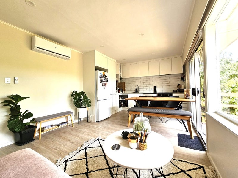 3/27 Ellerton Road, Mount Eden, Auckland - Carousel 2