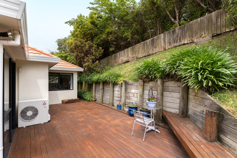 17 Corsham Grove, Churton Park, Wellington - Carousel 15