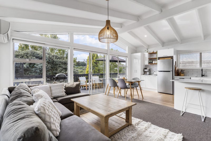 155 Triangle Road, Massey, Auckland - Carousel 2