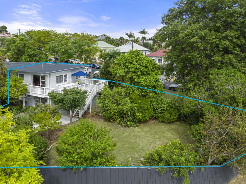 5/40 Roslyn Terrace, Devonport, Auckland - Carousel 1