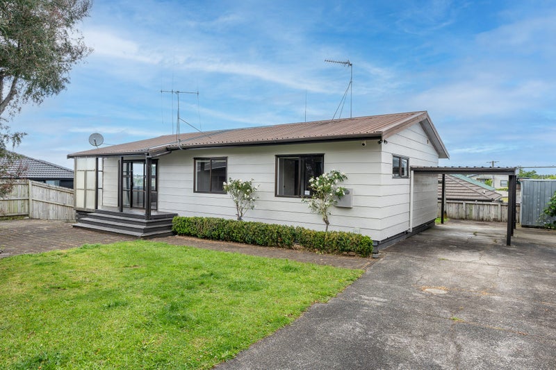 35B Matai Street, Maeroa, Hamilton - Carousel 1