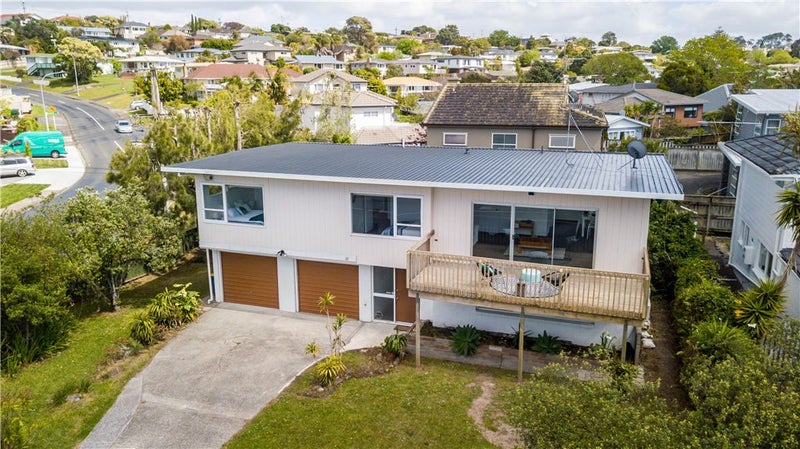 59 Gordon Avenue, Forrest Hill, Auckland - Carousel 1