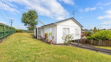 157 Whitney Street, Blockhouse Bay, Auckland - Carousel 1