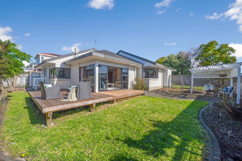 2/40 Simmental Crescent, Somerville, Manukau - Carousel 2
