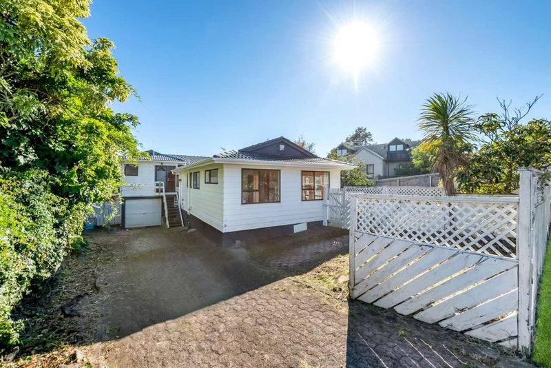 78 Gills Road, Bucklands Beach, Auckland - Carousel 2