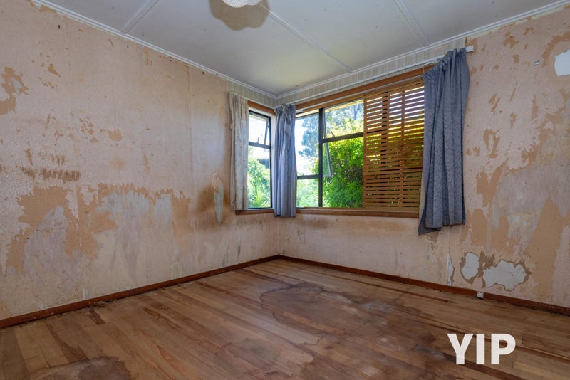 33 Spenmoor Street, Newlands, Wellington - Carousel 1