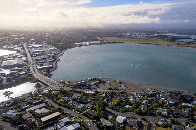 62 Te Awakura Terrace, Mount Pleasant, Christchurch - Carousel 38