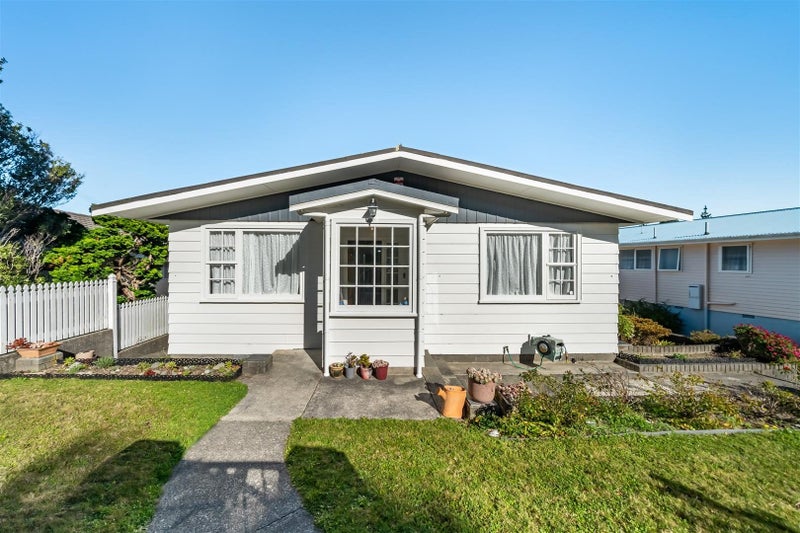 24 Cypress Drive, Maungaraki, Lower Hutt - Carousel 2