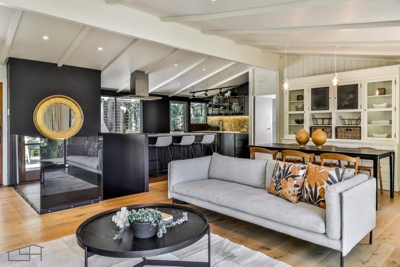 93 Wood Bay Road, Titirangi, Auckland - Carousel 1