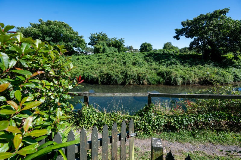 18 Okona Crescent, Ngongotaha, Rotorua - Carousel 1