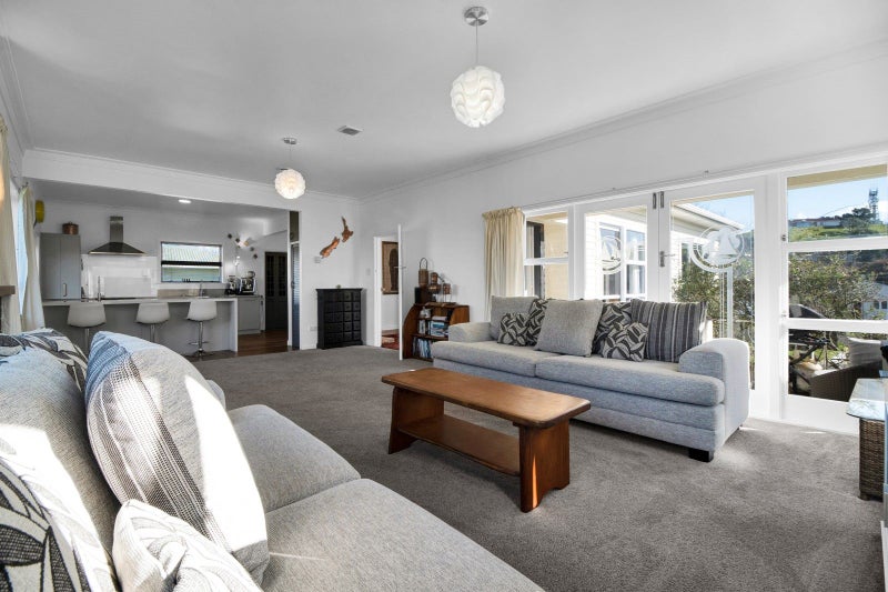 19 Stuart Place, Blagdon, New Plymouth - Carousel 2