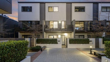 8/36D Welles Street, Christchurch Central, Christchurch - Carousel 1