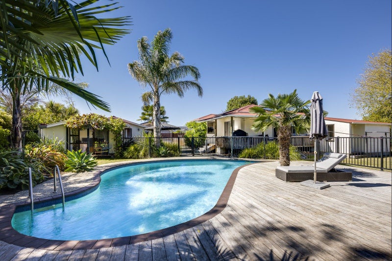 7 Balmoral Street, Taradale, Napier - Carousel 1