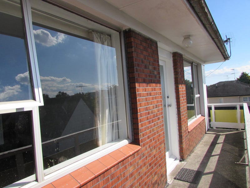 7/1 Kingsway Avenue, Sandringham, Auckland - Carousel 1