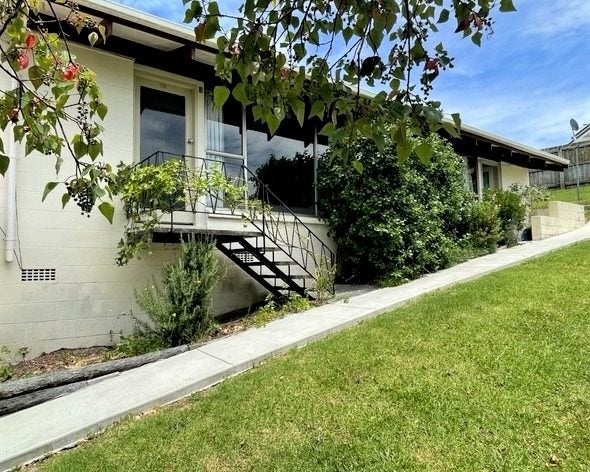 3/18 Don Croot Street, Western Springs, Auckland - Carousel 1