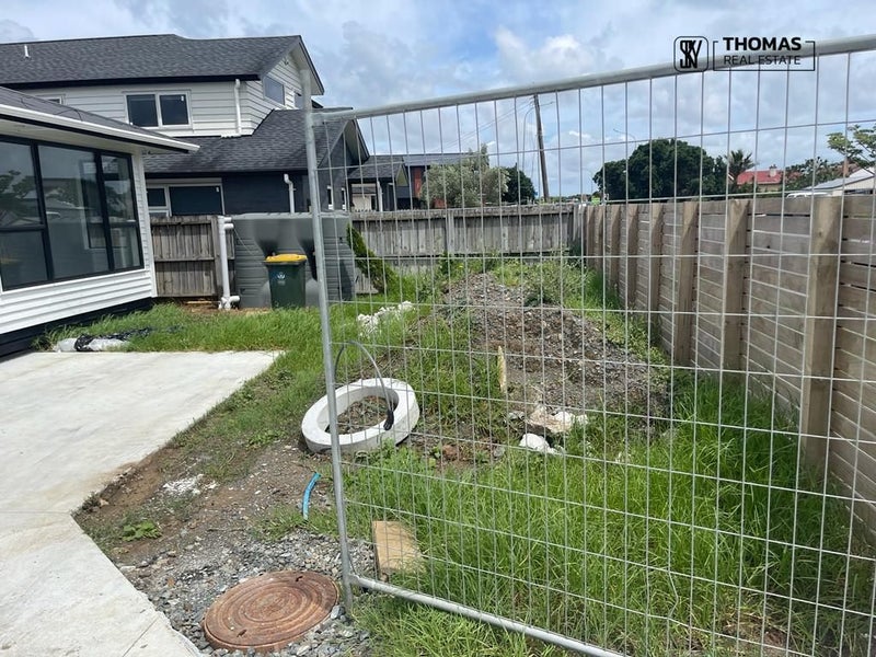 708A Massey Road, Mangere, Auckland - Carousel 15